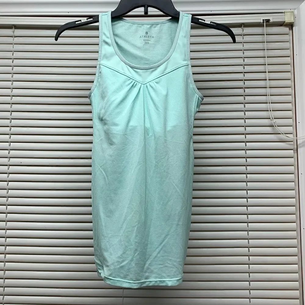 Athleta XXS, Lt Green Tank with Built in Bra